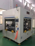 Ultrasonic welding machine for automobile door panel